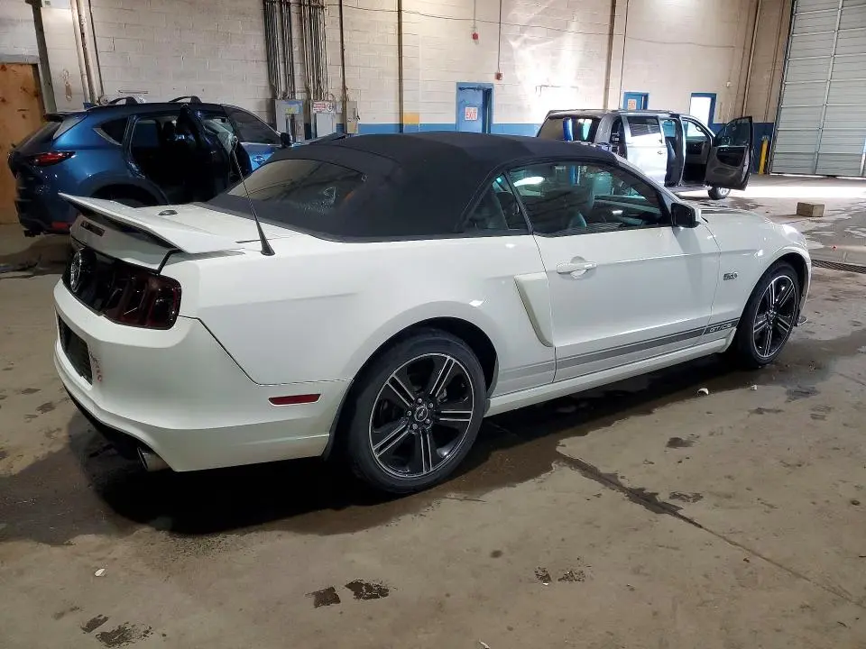 2013 FORD MUSTANG GT  