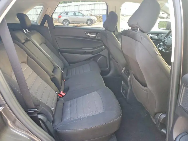 2020 FORD EDGE SE  