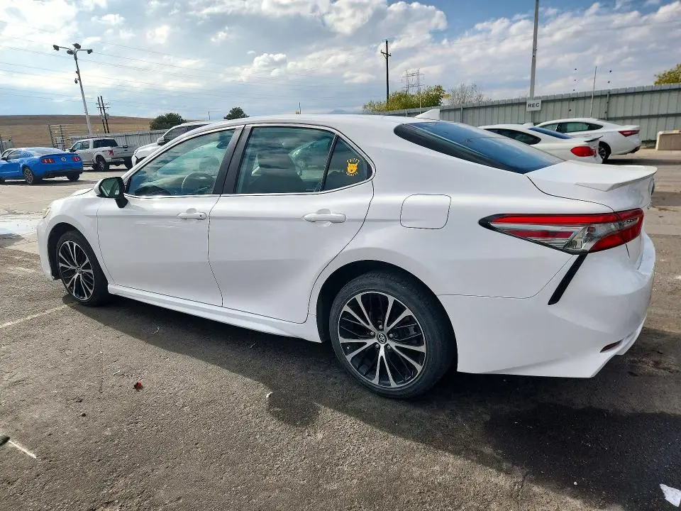 2019 TOYOTA CAMRY   