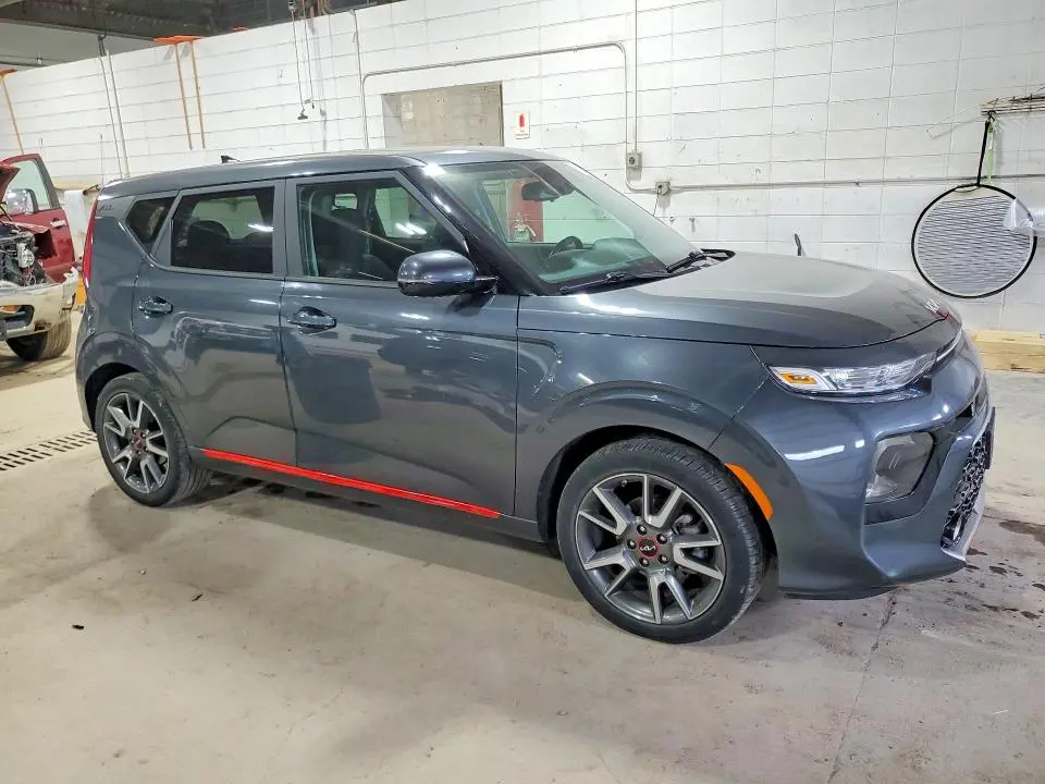 2022 KIA SOUL GT LINE  