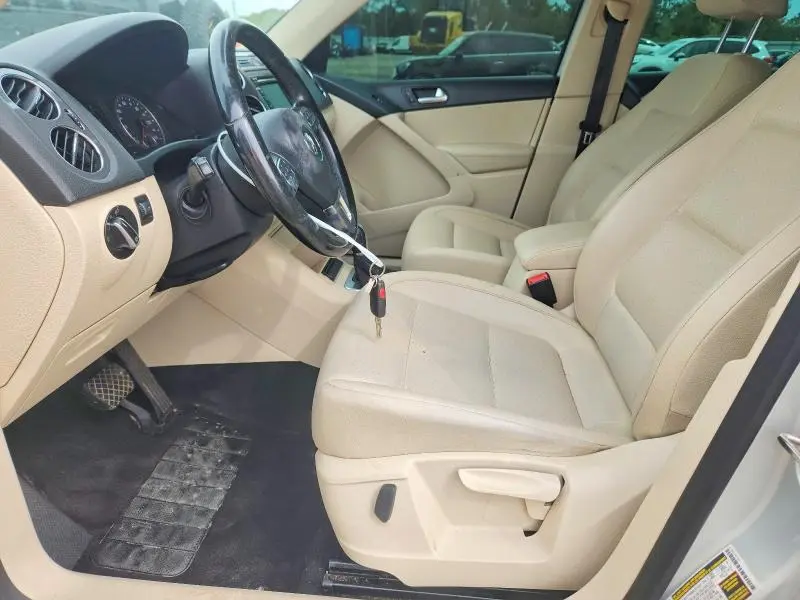 2012 VOLKSWAGEN TIGUAN S  