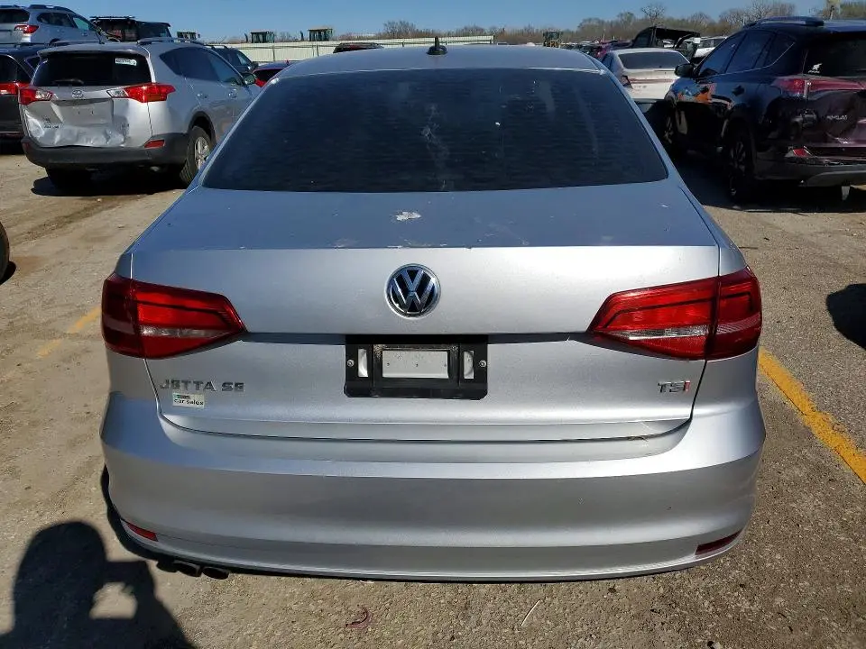 2015 VOLKSWAGEN JETTA SE  