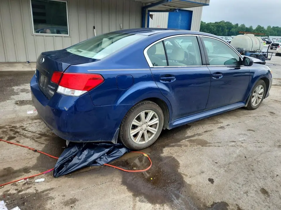 2010 SUBARU LEGACY 2.5I PREMIUM  