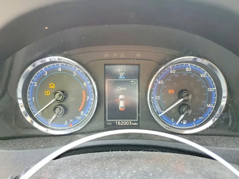 2017 TOYOTA COROLLA SE  