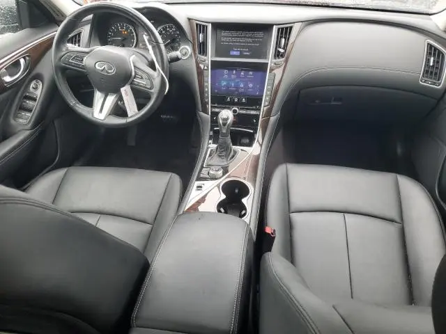 2018 INFINITI Q50 LUXE  