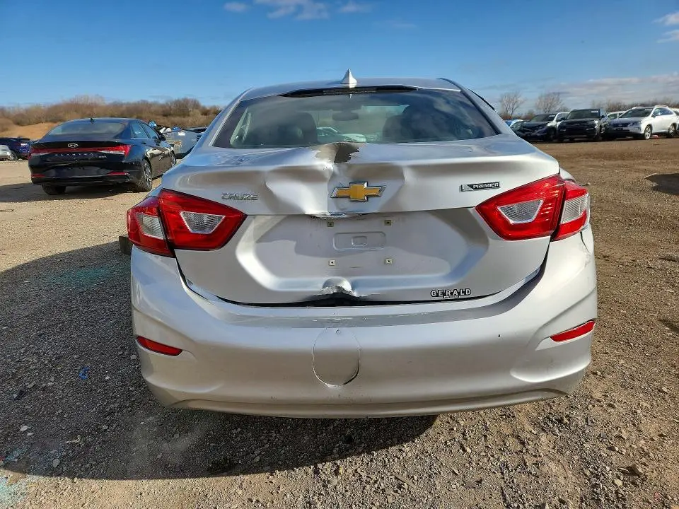 2018 CHEVROLET CRUZE PREMIER  