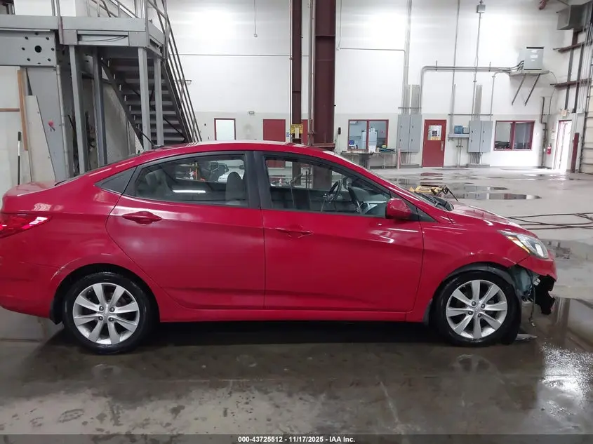 2012 HYUNDAI ACCENT GLS