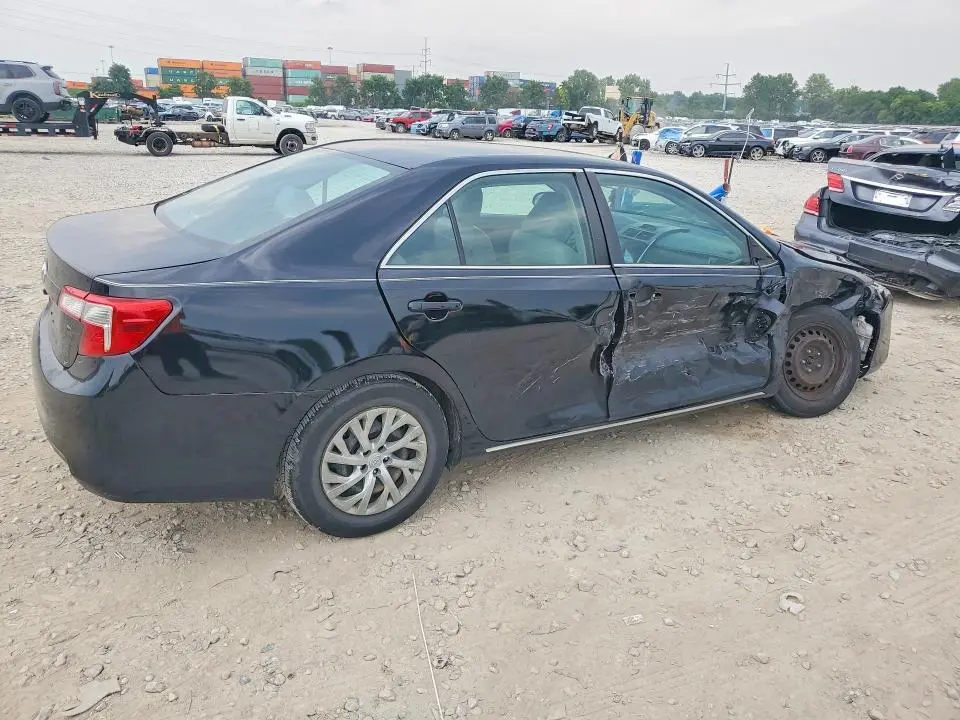 2012 TOYOTA CAMRY LE  