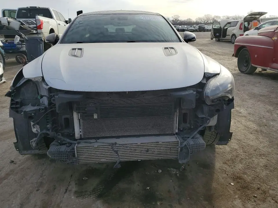 2018 KIA STINGER GT2  