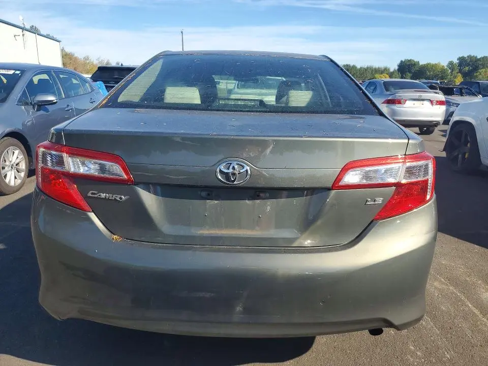 2012 TOYOTA CAMRY LE  