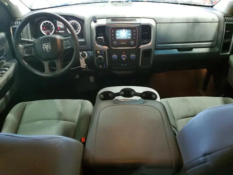 2014 RAM 1500 SLT  