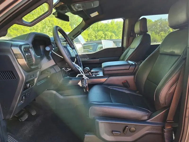 2025 FORD F150 LARIAT  
