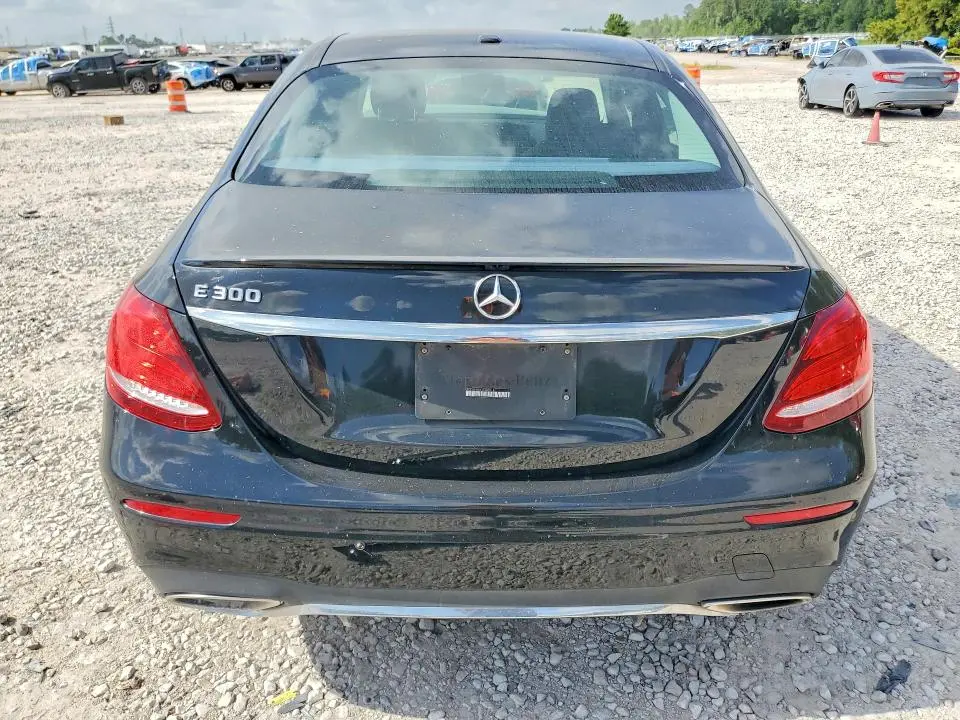2018 MERCEDES-BENZ E 300  