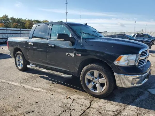 2016 RAM 1500 SLT  
