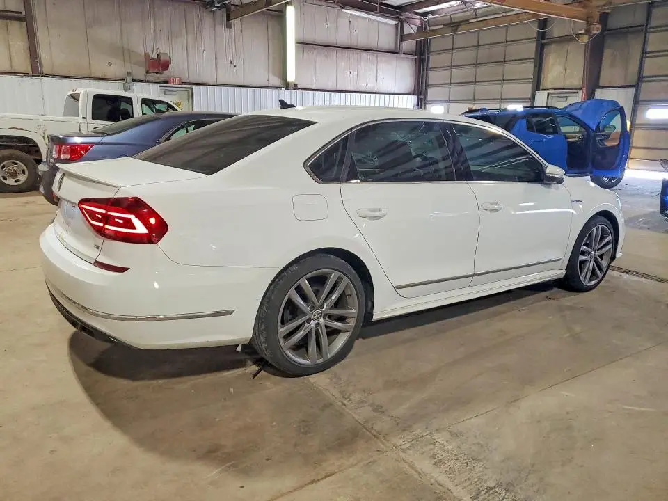 2017 VOLKSWAGEN PASSAT R-LINE  
