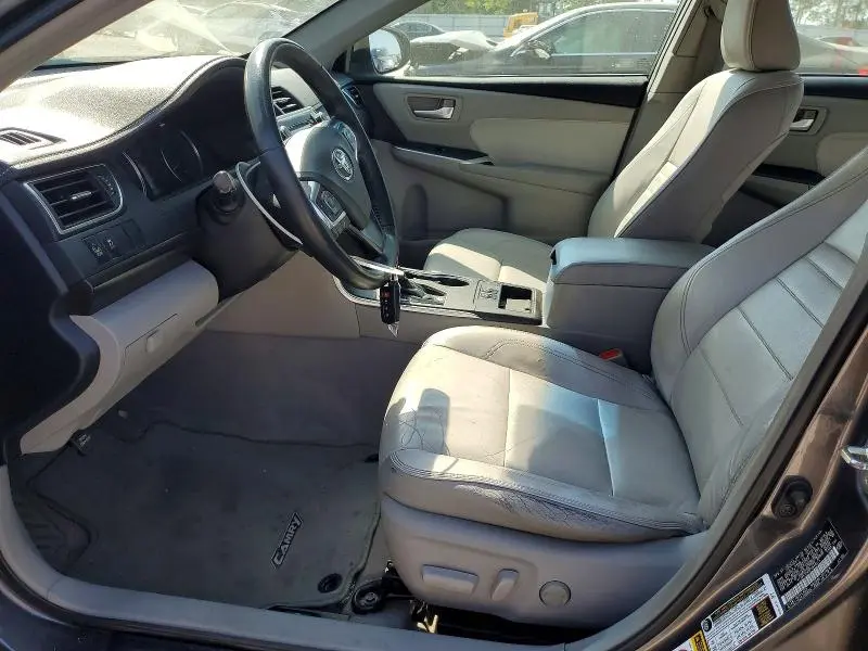 2015 TOYOTA CAMRY XLE V6  