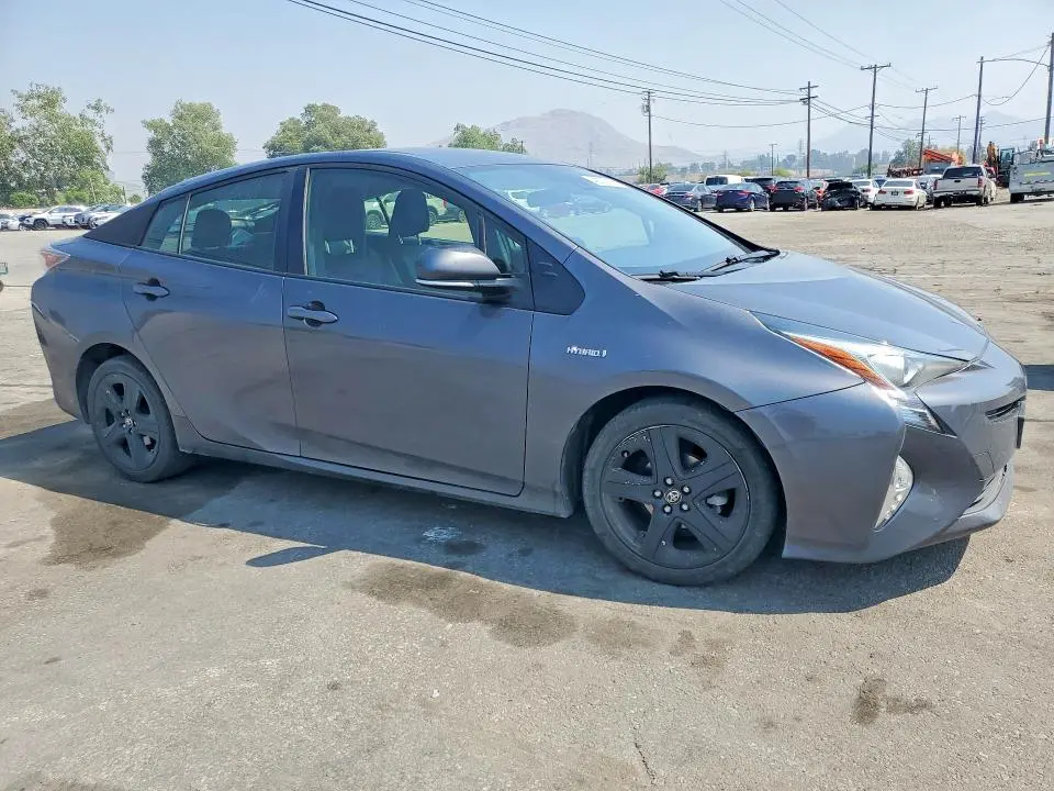 2016 TOYOTA PRIUS THREE TOURING  