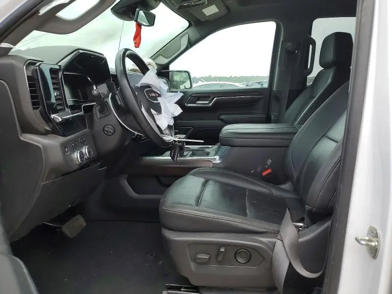2024 GMC SIERRA K1500 SLT  