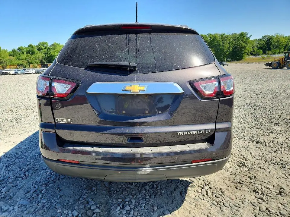 2014 CHEVROLET TRAVERSE LT  