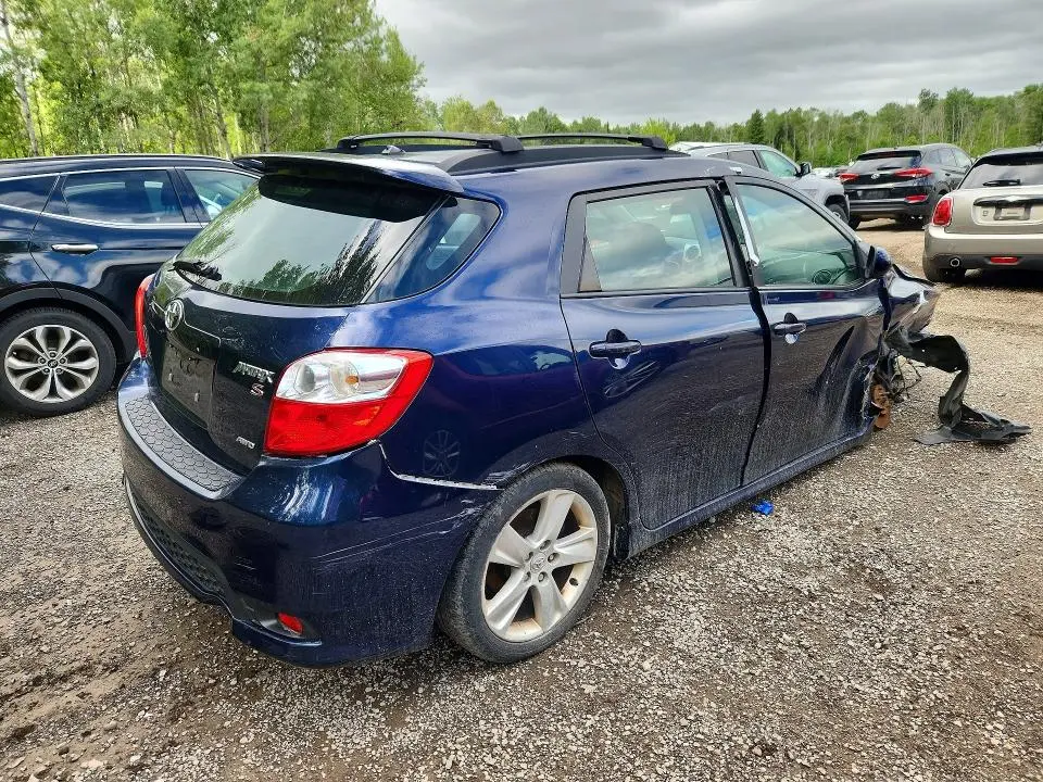 2013 TOYOTA MATRIX BASE  
