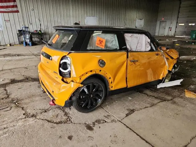 2015 MINI COOPER S  