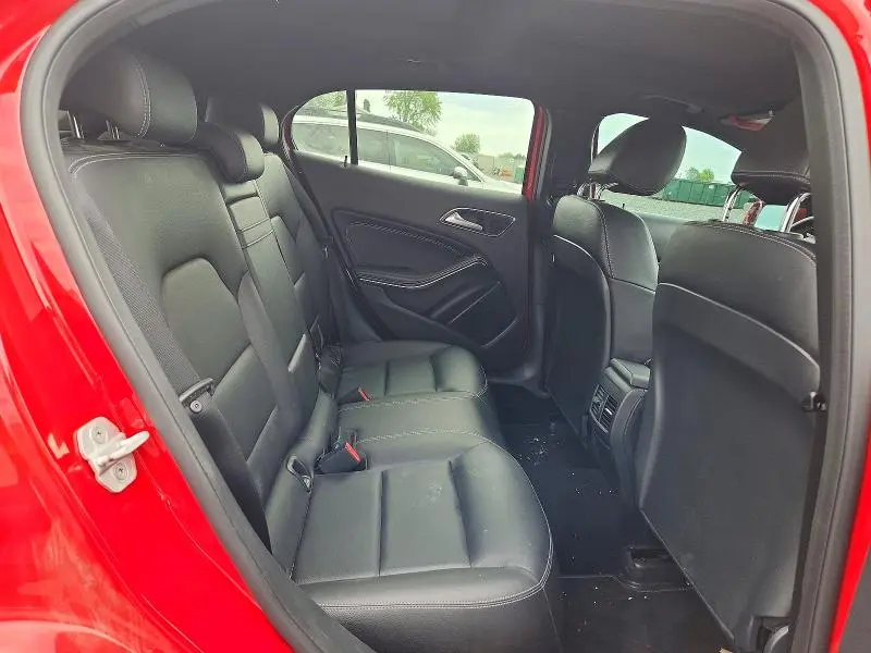 2017 MERCEDES-BENZ GLA 250 4MATIC  