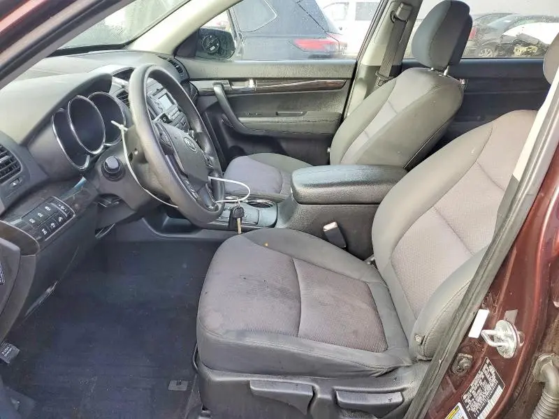 2012 KIA SORENTO BASE  