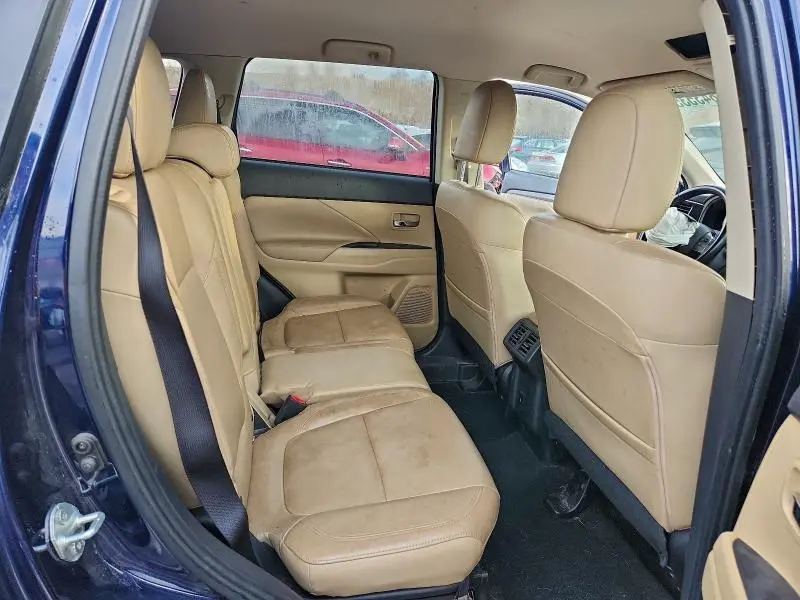 2020 MITSUBISHI OUTLANDER SE  