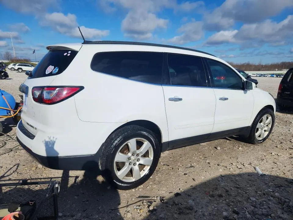 2016 CHEVROLET TRAVERSE LT  