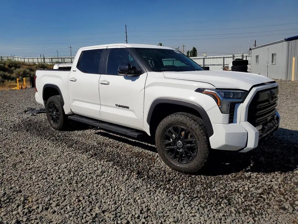 2024 TOYOTA TUNDRA LIMITED  