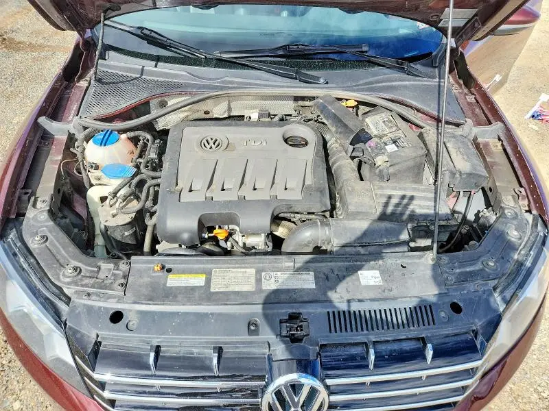 2012 VOLKSWAGEN PASSAT SE  