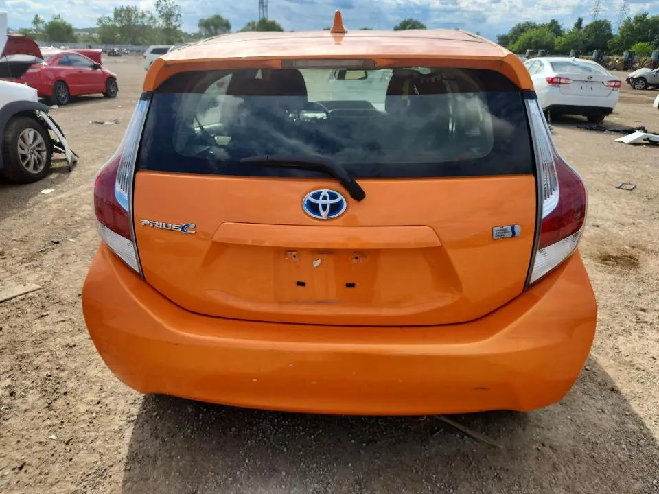 2016 TOYOTA PRIUS C TWO  
