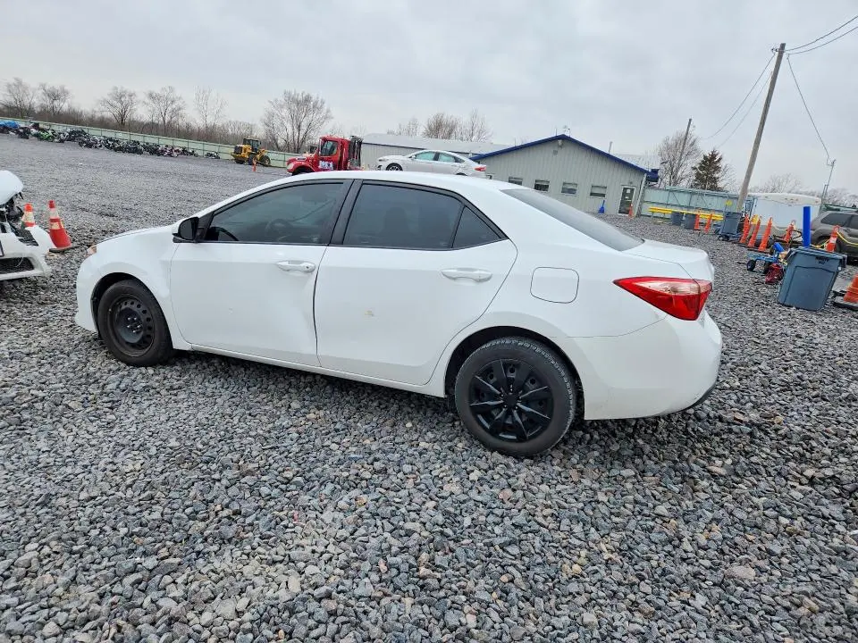 2017 TOYOTA COROLLA LE  