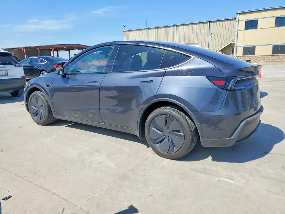 2026 TESLA MODEL Y   