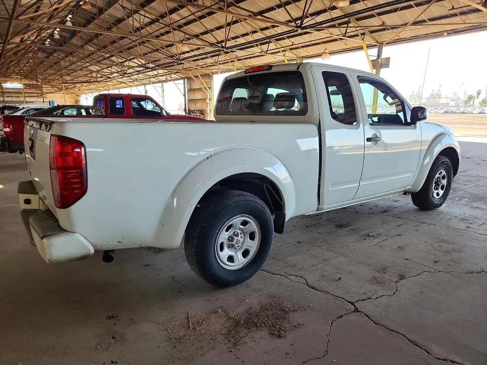 2017 NISSAN FRONTIER S  