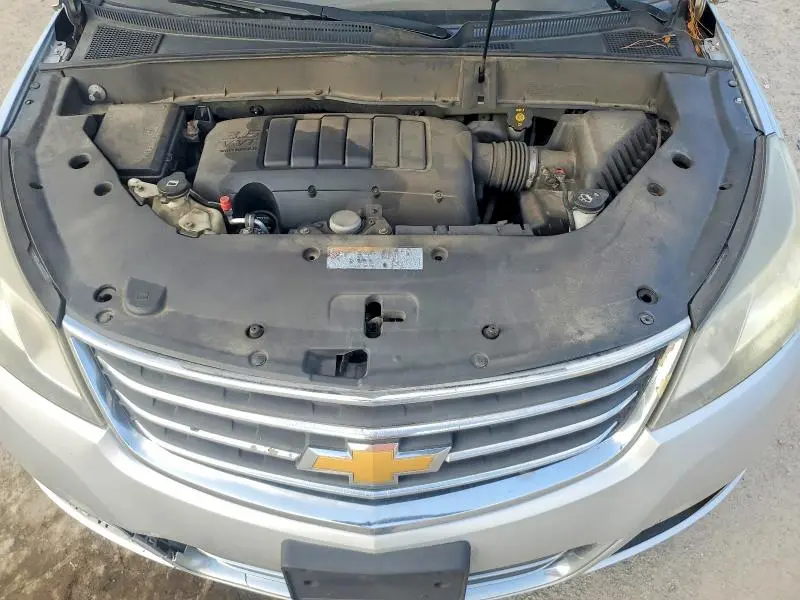 2013 CHEVROLET TRAVERSE LT  