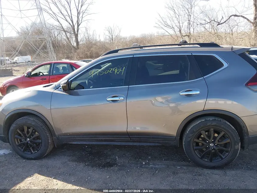 2018 NISSAN ROGUE SV