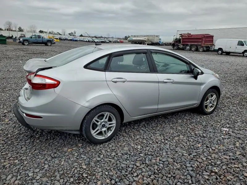 2018 FORD FIESTA SE  
