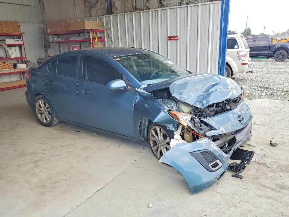 2011 MAZDA 3