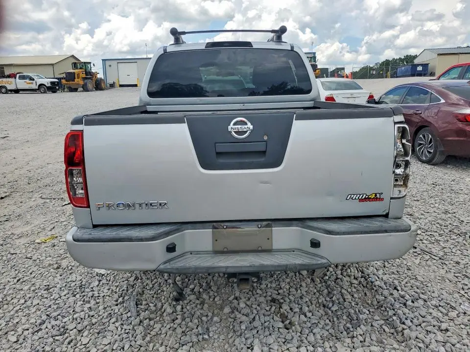 2012 NISSAN FRONTIER S  