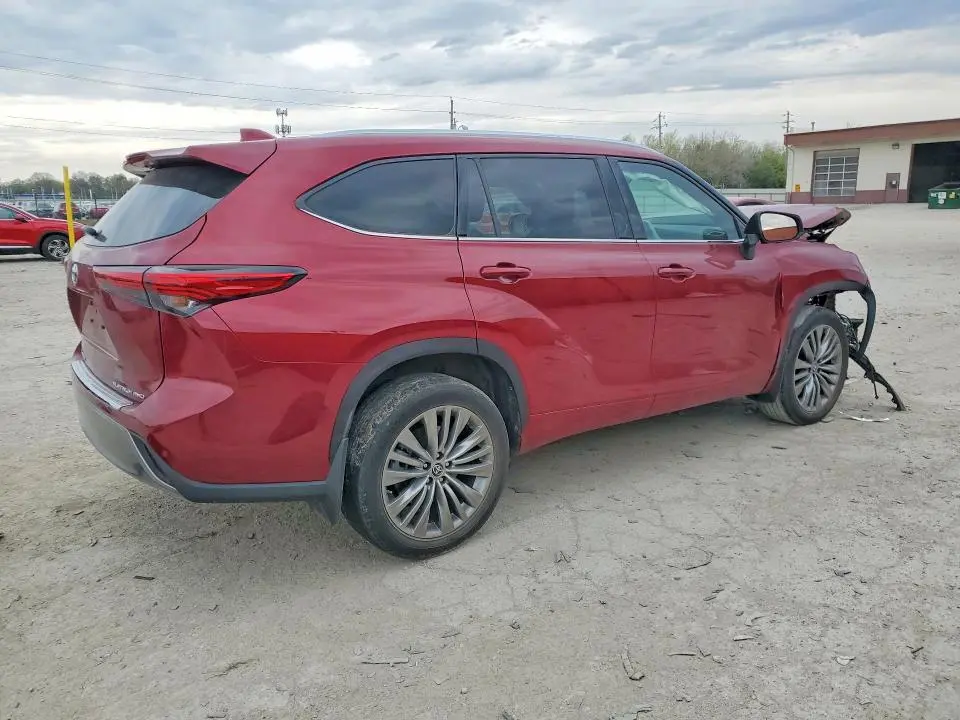 2023 TOYOTA HIGHLANDER PLATINUM  