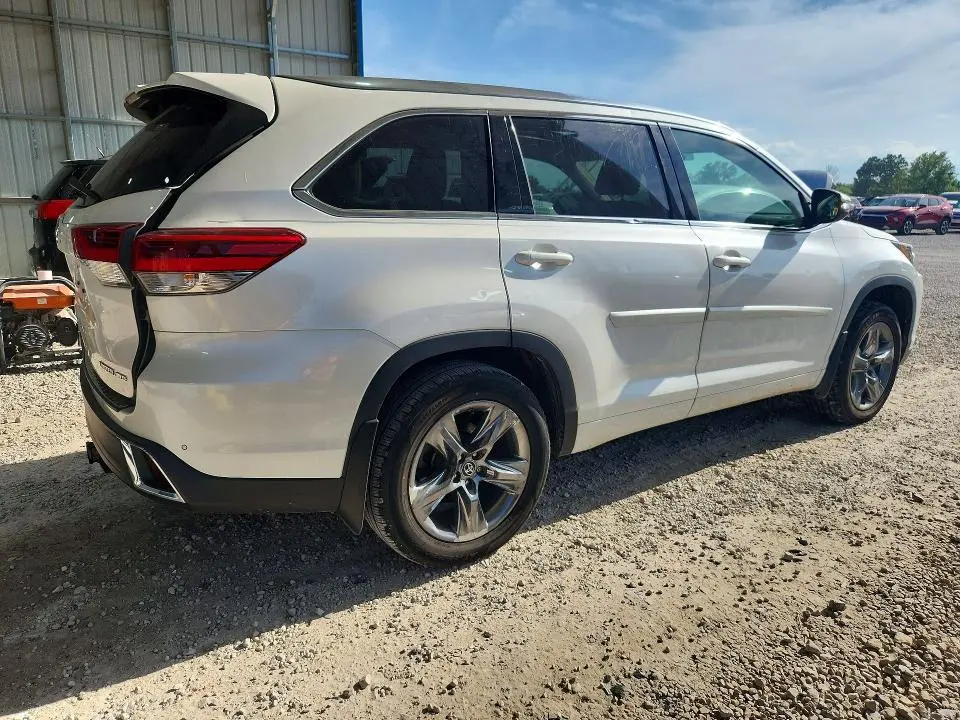 2019 TOYOTA HIGHLANDER LIMITED PLATINUM  