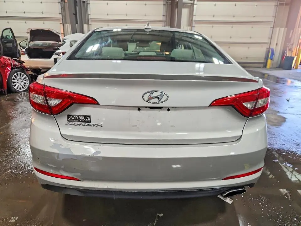 2016 HYUNDAI SONATA SE  