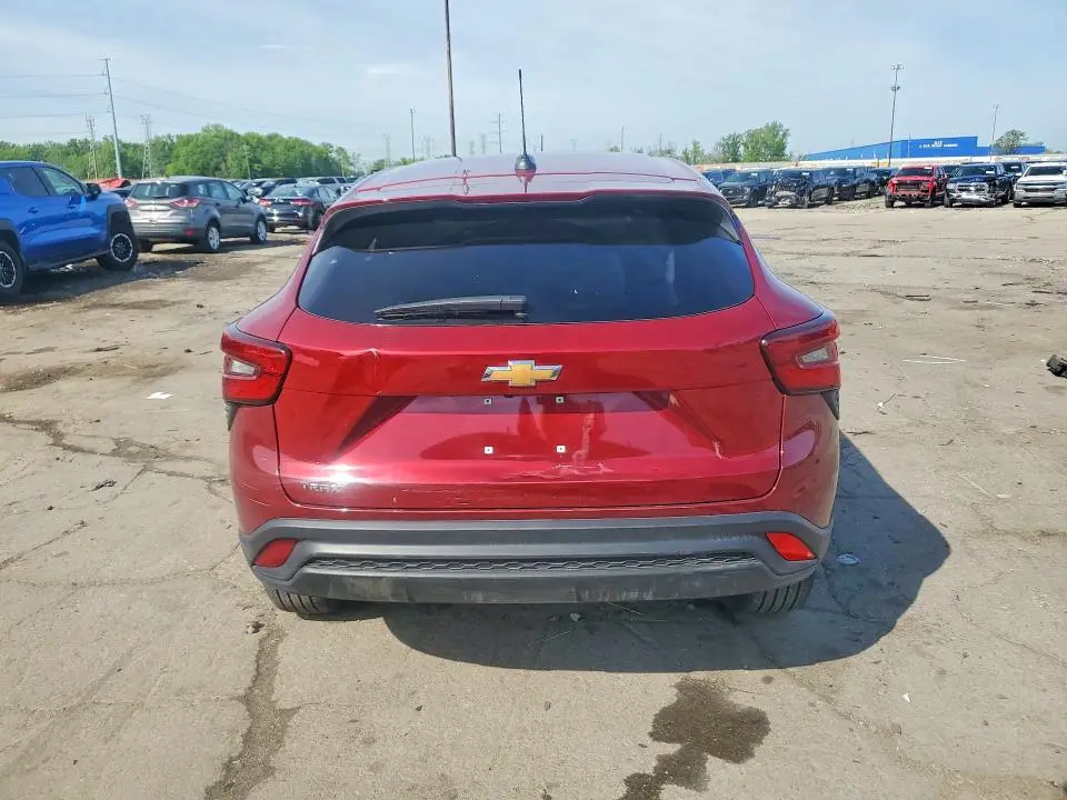 2025 CHEVROLET TRAX LS  