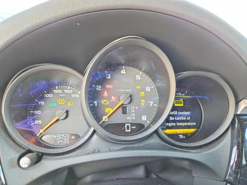 2021 PORSCHE MACAN   