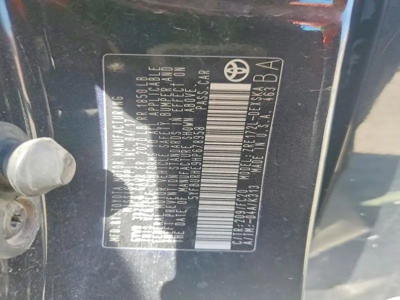 2017 TOYOTA COROLLA SE  
