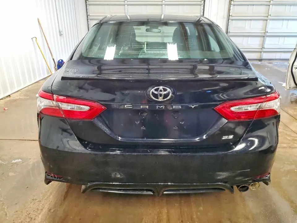 2018 TOYOTA CAMRY   