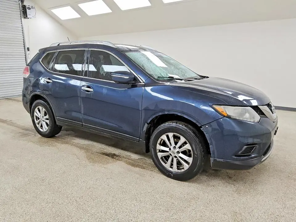 2015 NISSAN ROGUE SV  