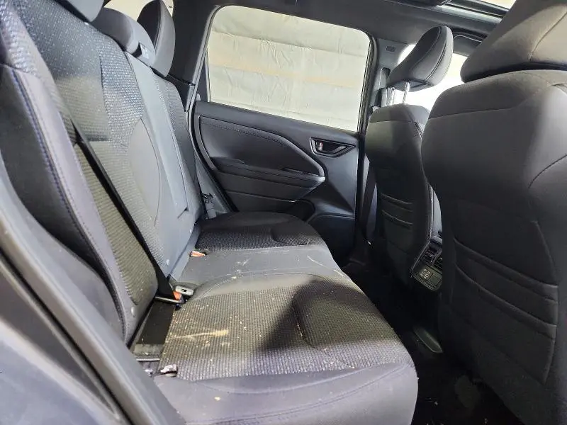 2025 SUBARU FORESTER   