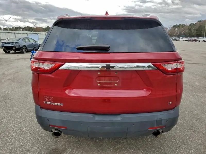 2018 CHEVROLET TRAVERSE LT  